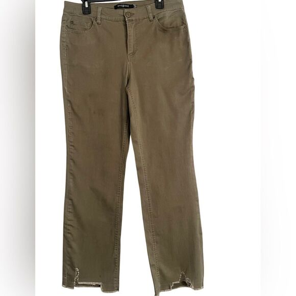 One 5 One- High Waist Raw Hem Jeans Color: Olive Size: 14/32 - Picture 1 of 12